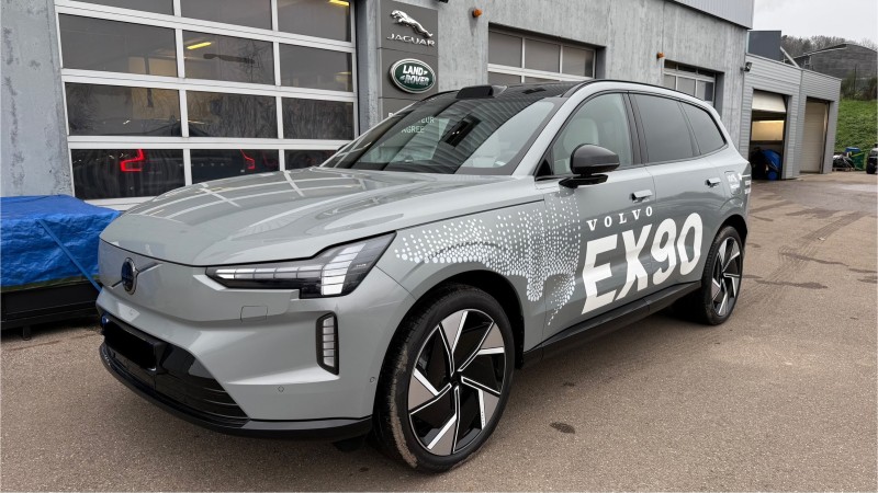Protection solaire (Vitres teintées) sur ce nouveau Volvo EX90 100% électrique.
Écrouves proche de Nancy, Metz et Épinal 
